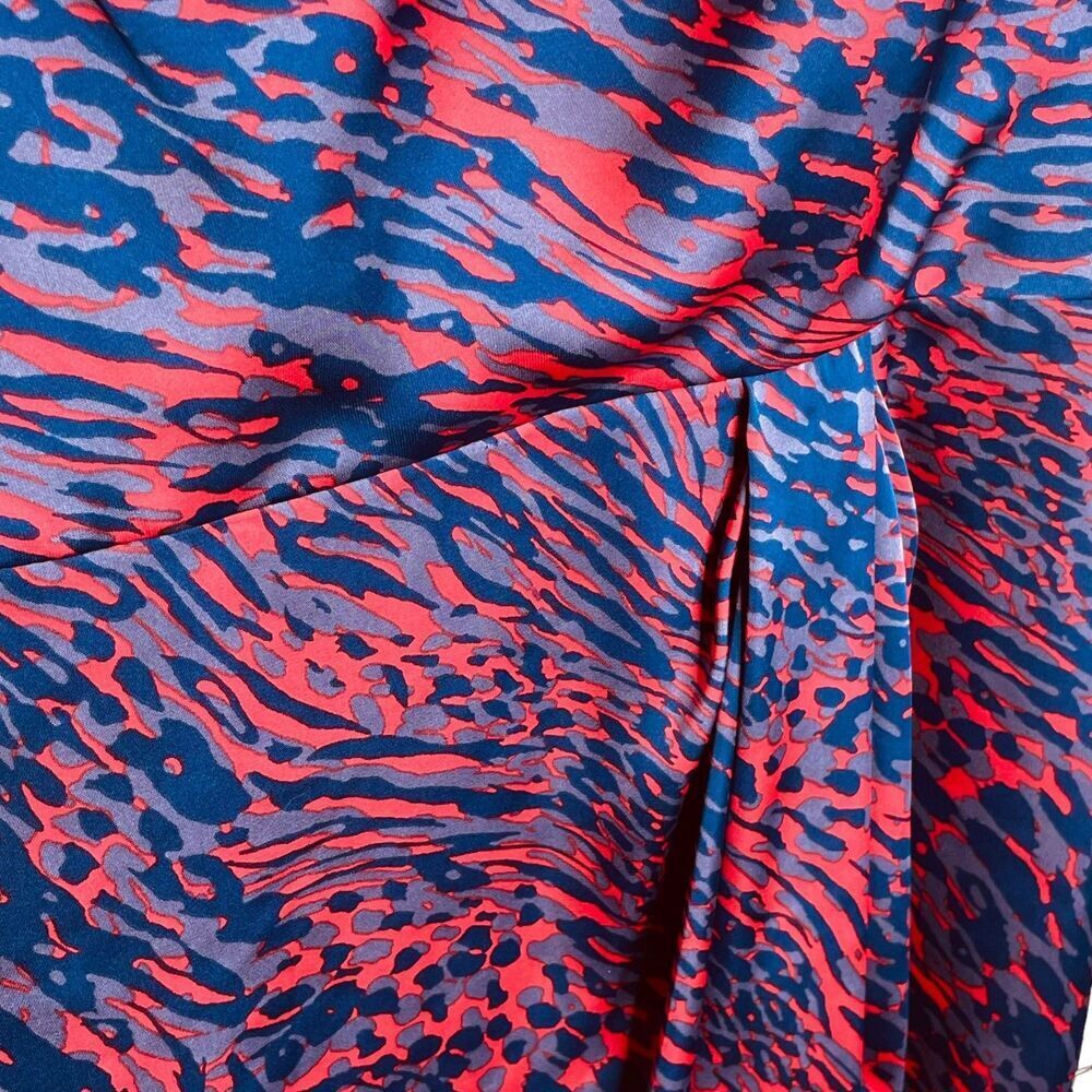 BCBGeneration | Raspberry Abstract One-Shoulder C… - image 8